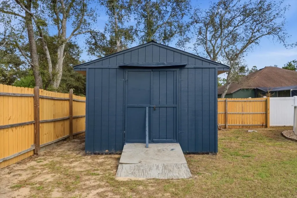 6203 N Hobson Terrace Dunnellon FL 34433