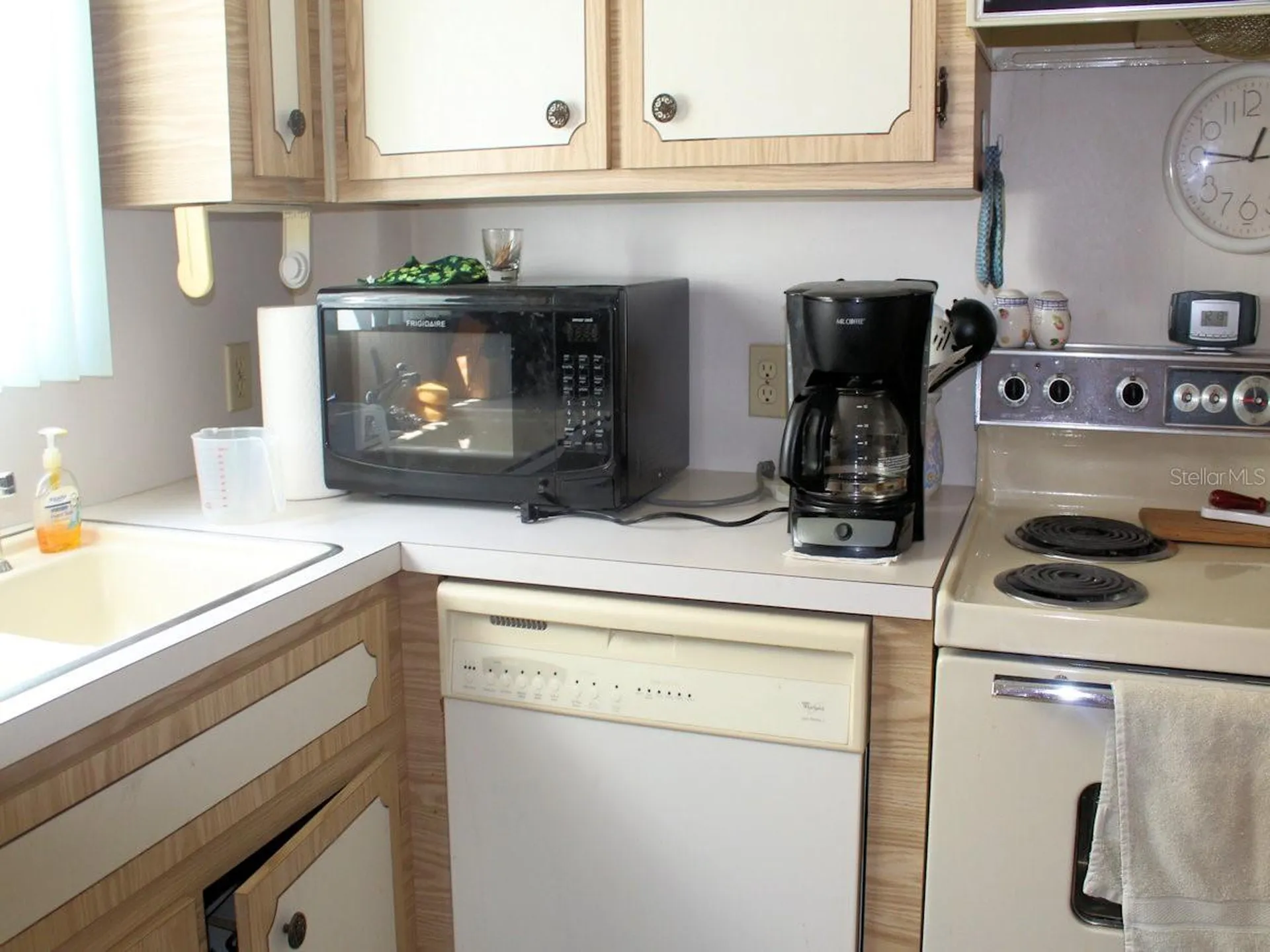2E Pindo Palm Street E Largo FL 33770