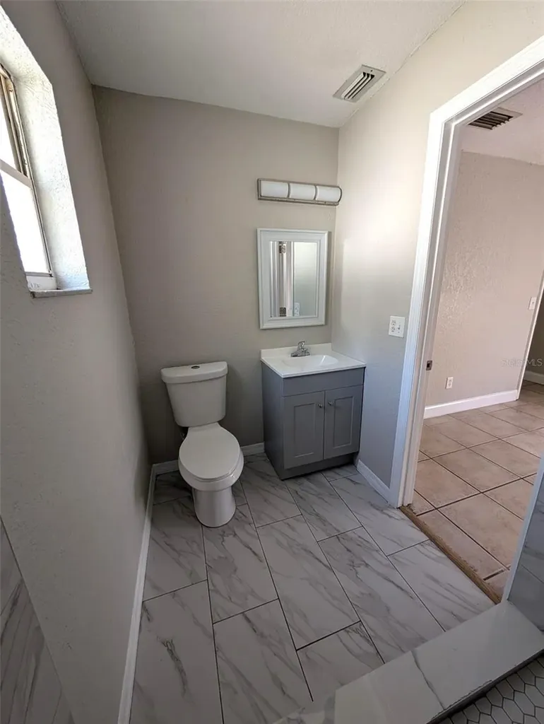5828 3rd Street E Bradenton FL 34203