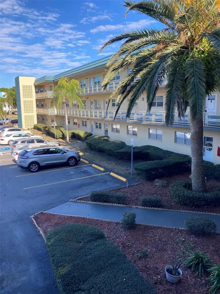 5750 80th Street N St Petersburg FL 33709