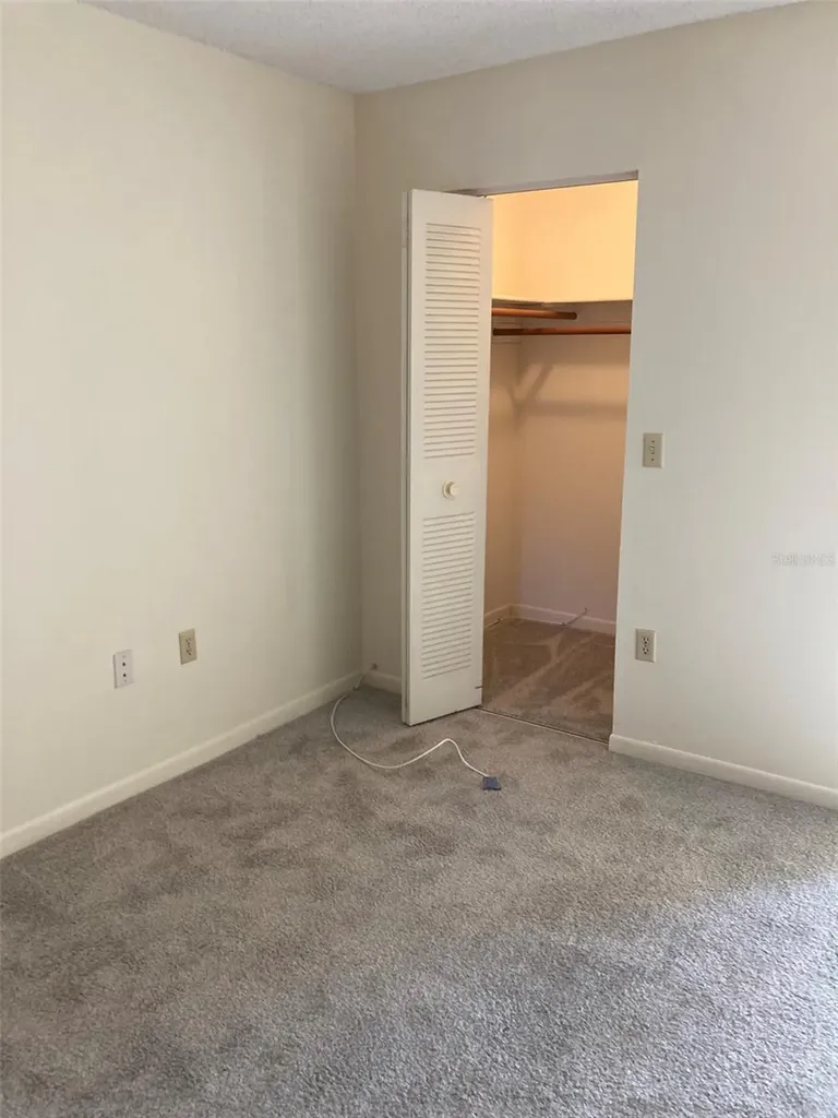 5750 80th Street N St Petersburg FL 33709