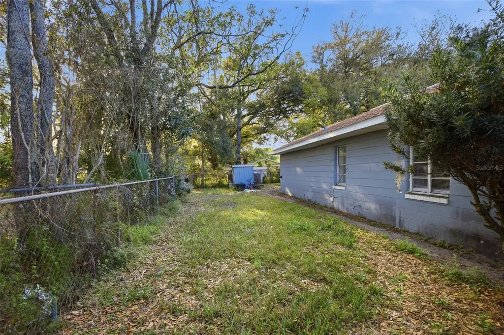 907 Center Street Plant City FL 33563