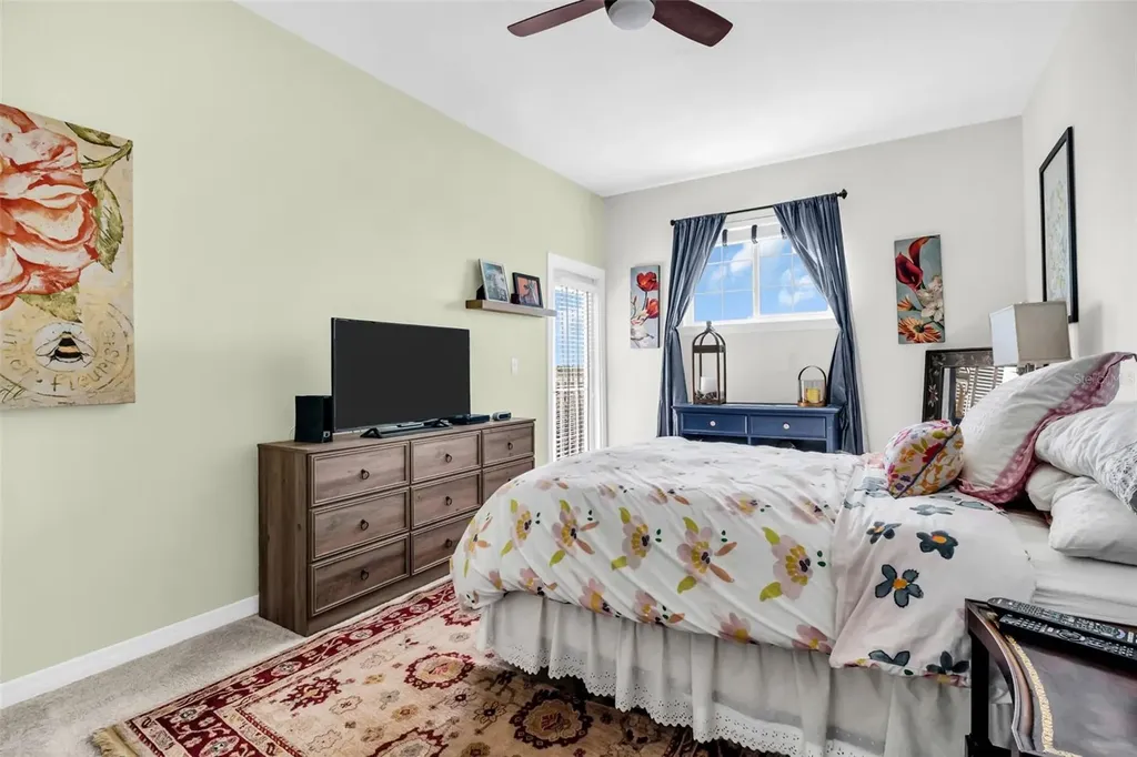 316 8th Street S St Petersburg FL 33701