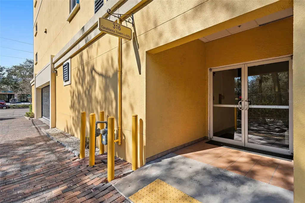 316 8th Street S St Petersburg FL 33701