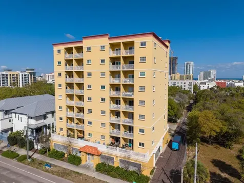 316 8th Street S St Petersburg FL 33701