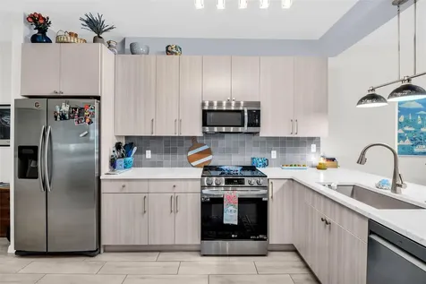 316 8th Street S St Petersburg FL 33701