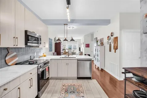 316 8th Street S St Petersburg FL 33701