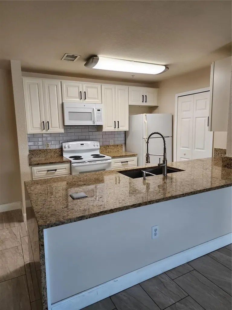 5455 Vineland Road Orlando FL 32811