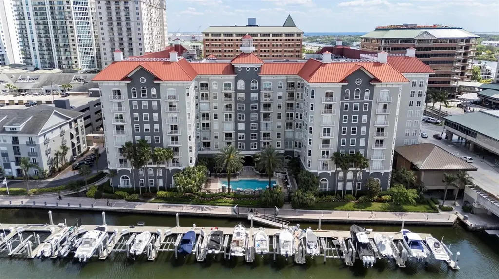 700 Harbour Island Tampa FL 33602