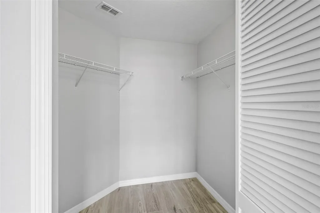 700 Harbour Island Tampa FL 33602