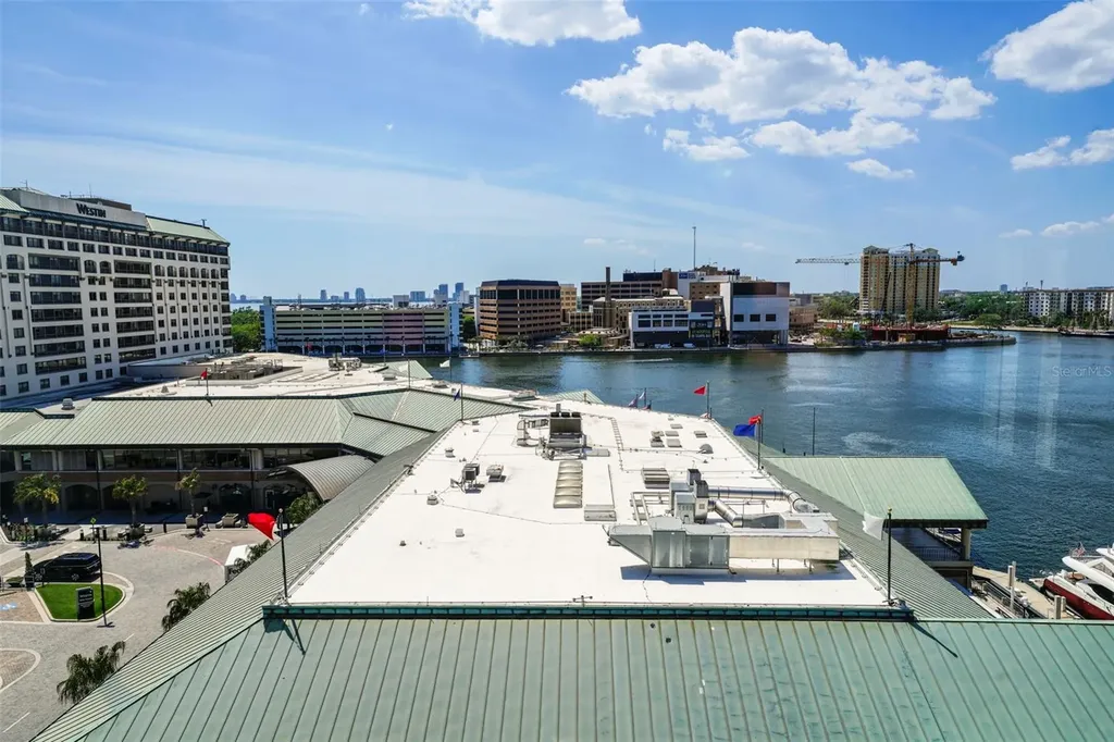700 Harbour Island Tampa FL 33602