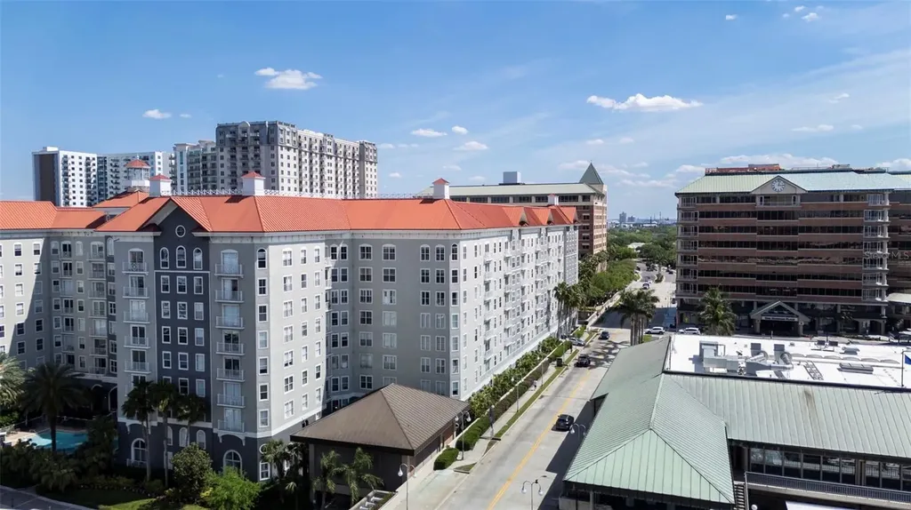 700 Harbour Island Tampa FL 33602