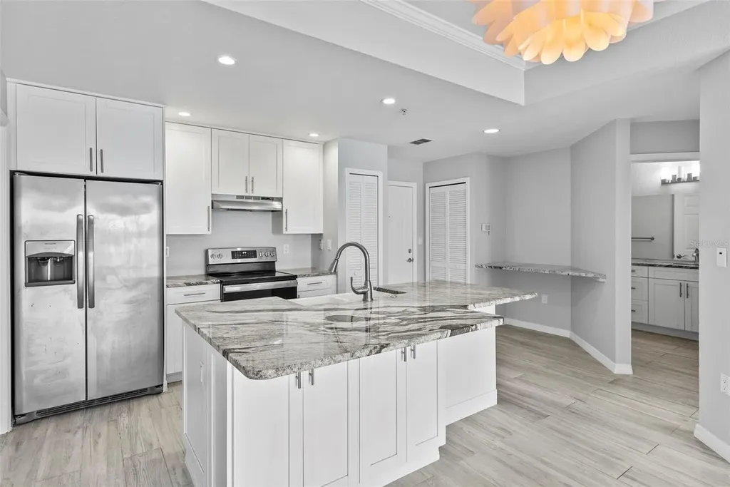 700 Harbour Island Tampa FL 33602