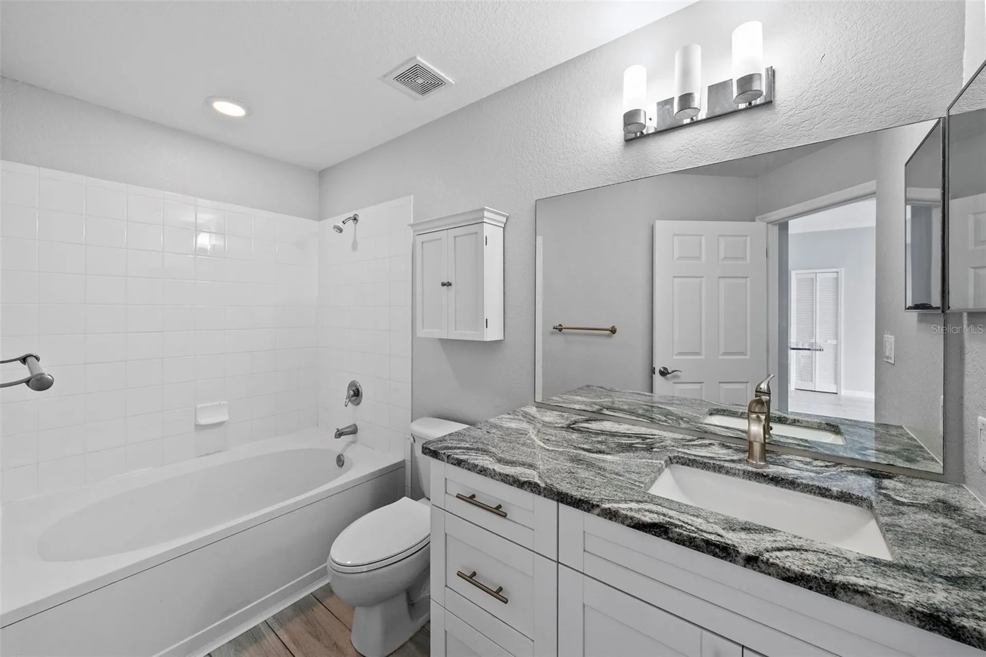 700 Harbour Island Tampa FL 33602