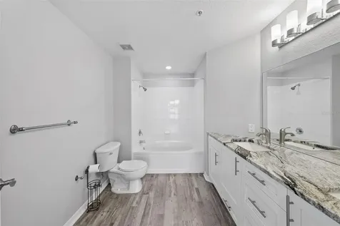 700 Harbour Island Tampa FL 33602