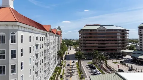 700 Harbour Island Tampa FL 33602