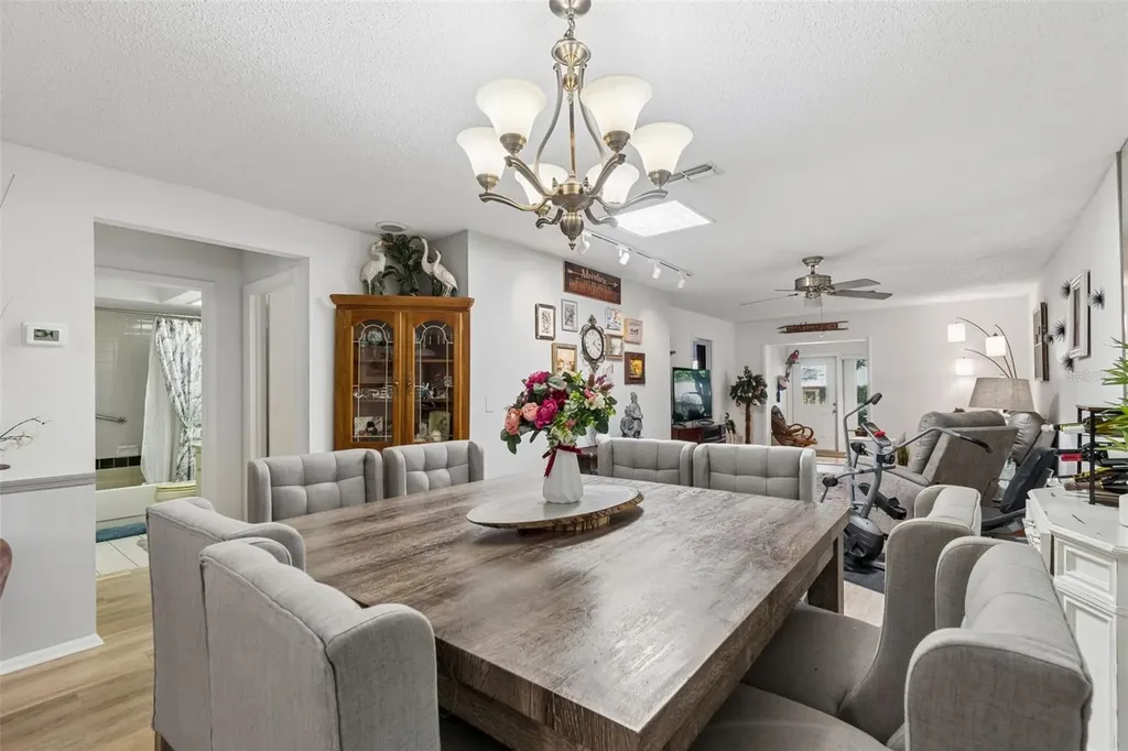2231 Lark Circle E Palm Harbor FL 34684