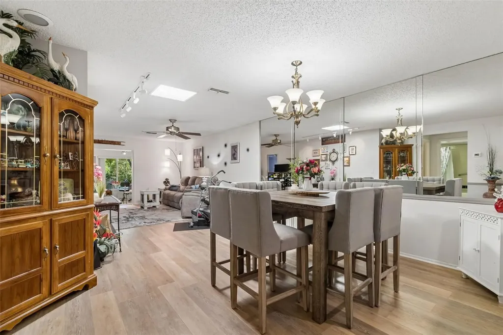 2231 Lark Circle E Palm Harbor FL 34684