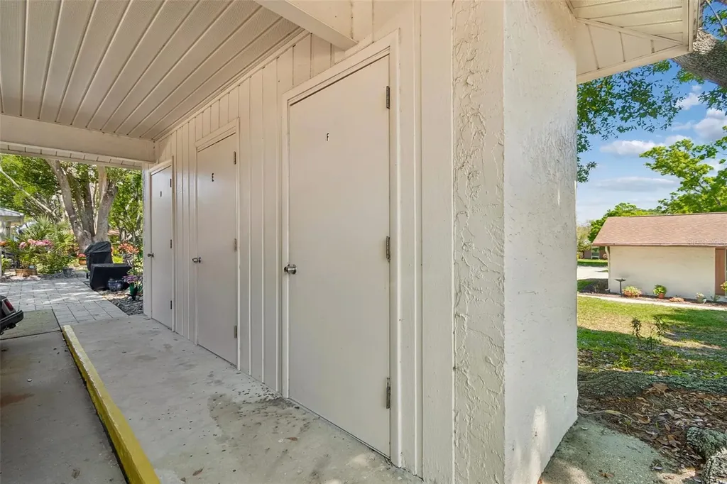 2231 Lark Circle E Palm Harbor FL 34684