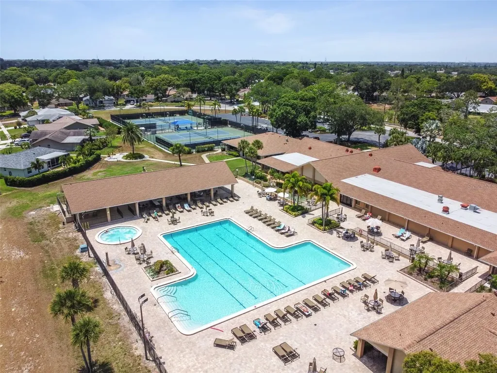 2231 Lark Circle E Palm Harbor FL 34684
