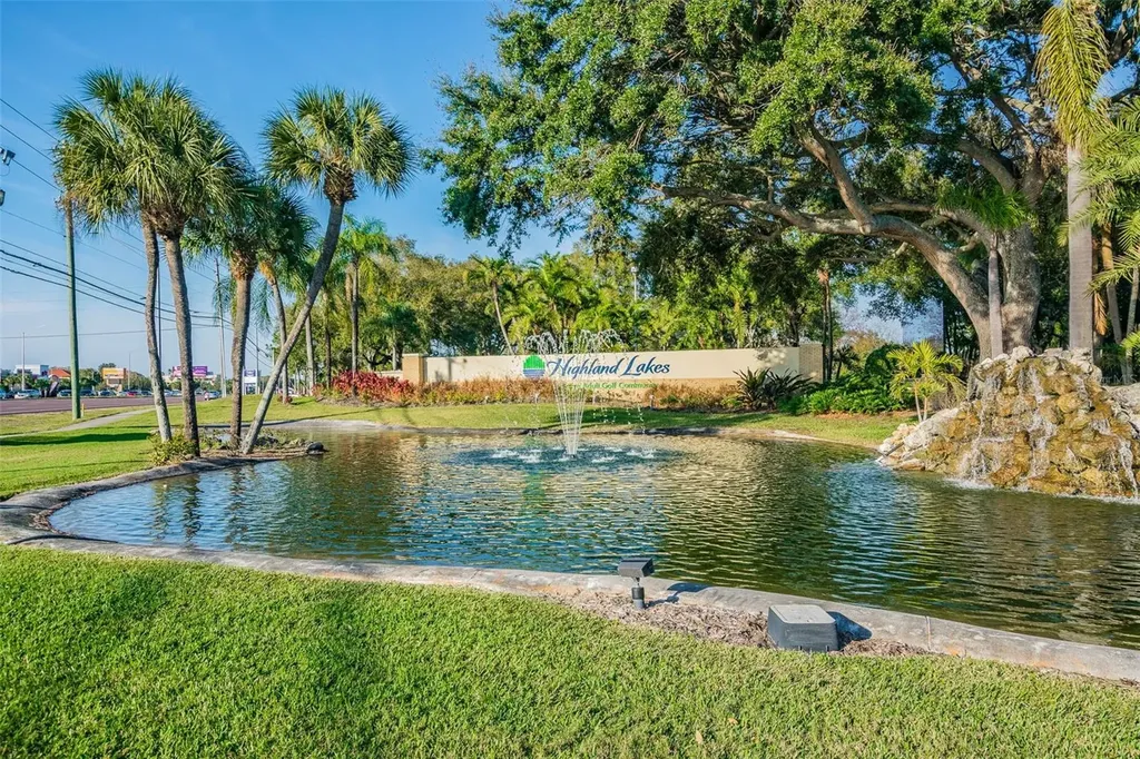 2231 Lark Circle E Palm Harbor FL 34684