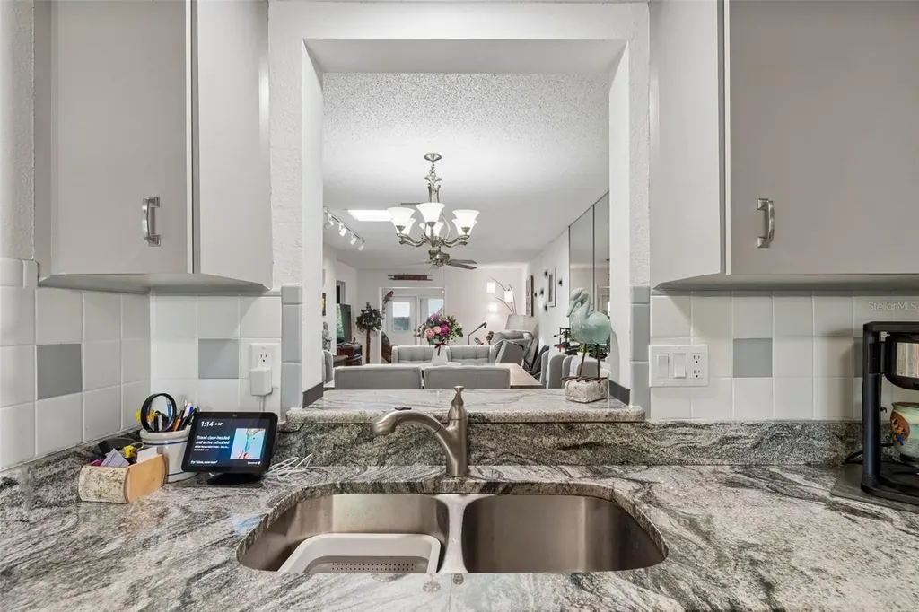 2231 Lark Circle E Palm Harbor FL 34684