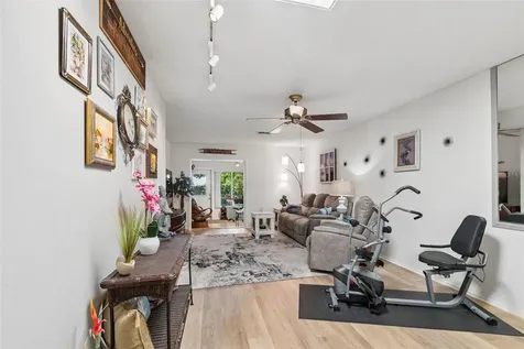 2231 Lark Circle E Palm Harbor FL 34684