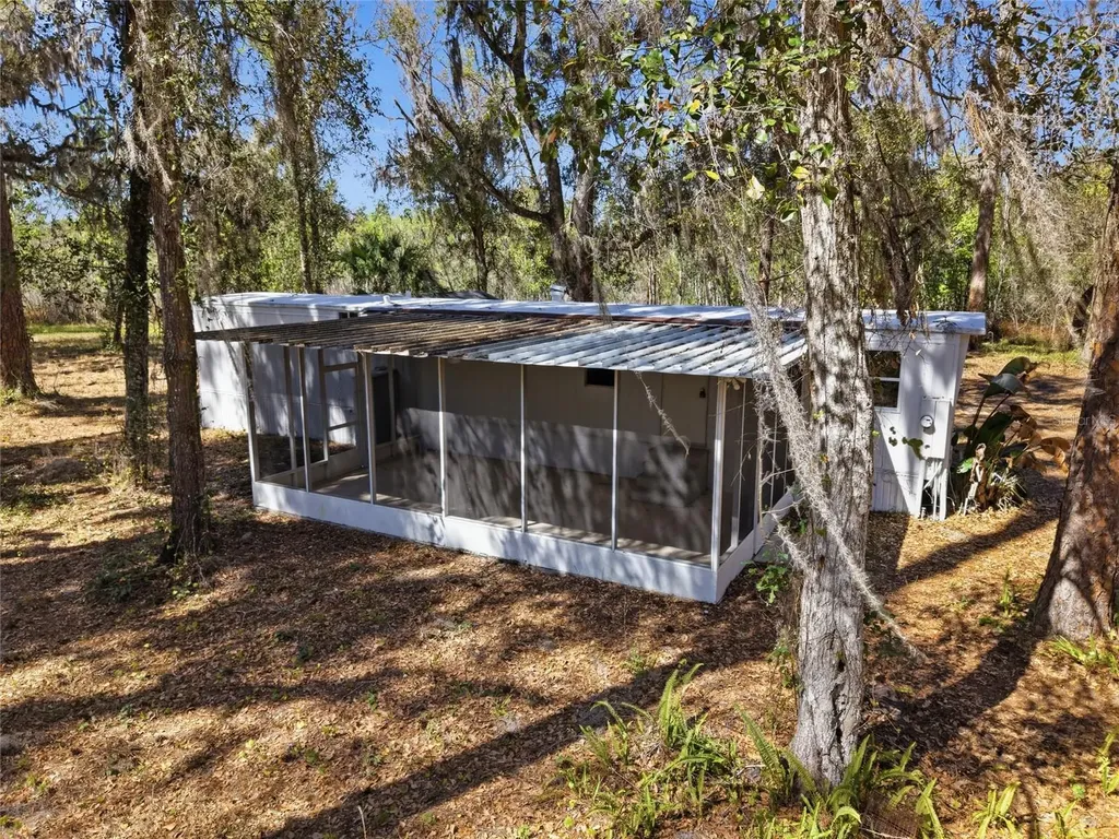 13401 Palm Drive Astatula FL 34705