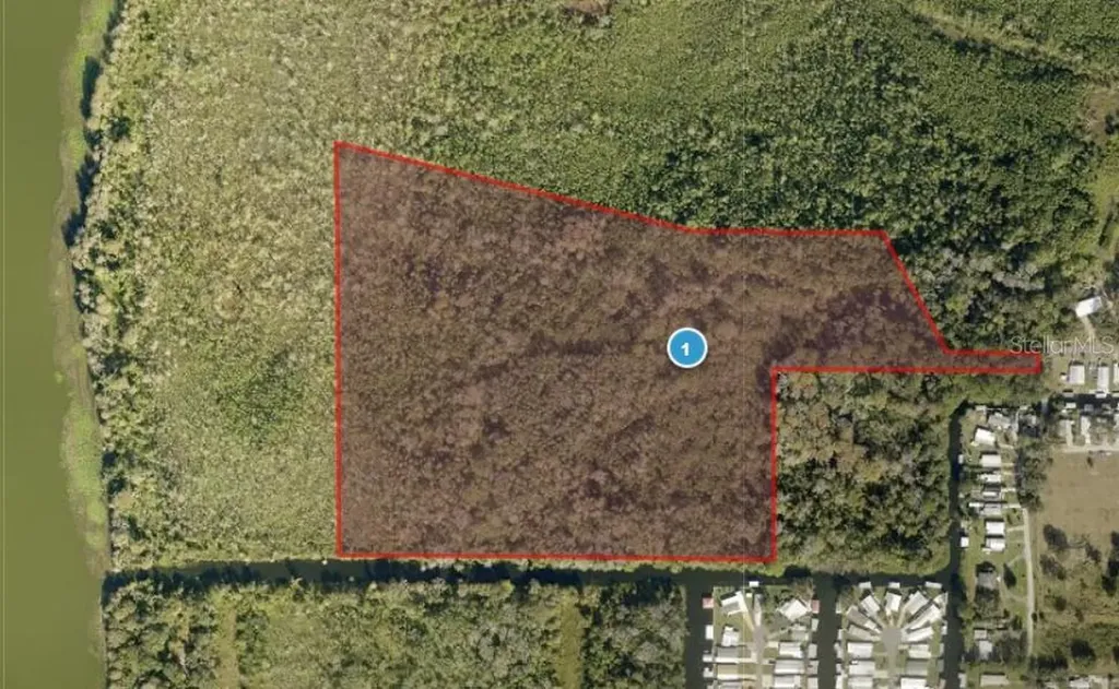 13401 Palm Drive Astatula FL 34705