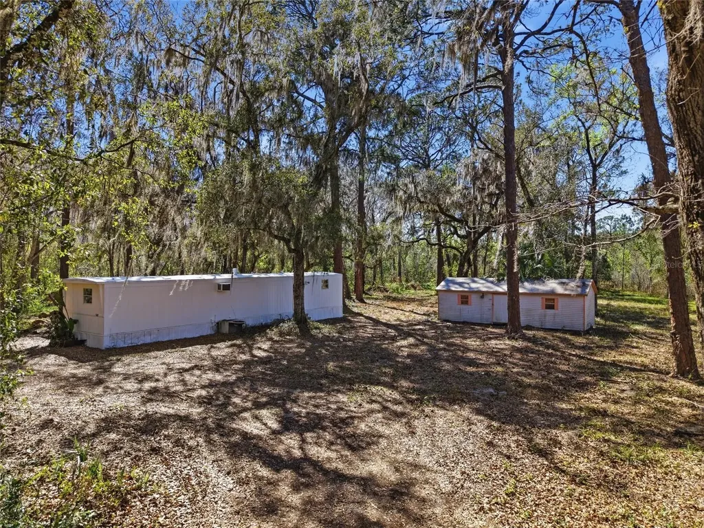 13401 Palm Drive Astatula FL 34705