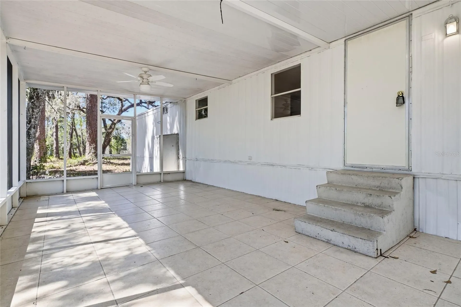 13401 Palm Drive Astatula FL 34705
