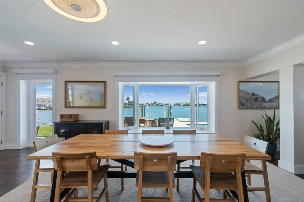 478 Harbor Drive N Indian Rocks Beach FL 33785