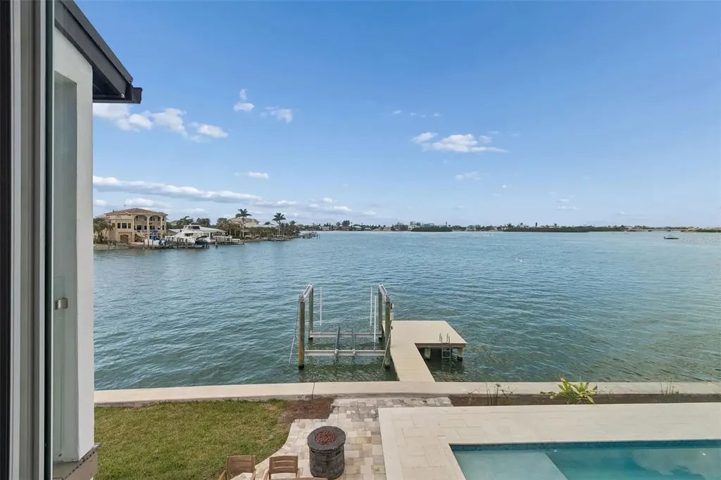 478 Harbor Drive N Indian Rocks Beach FL 33785