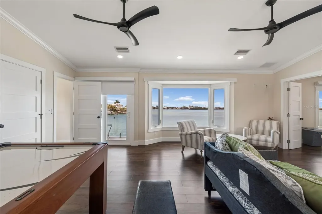 478 Harbor Drive N Indian Rocks Beach FL 33785