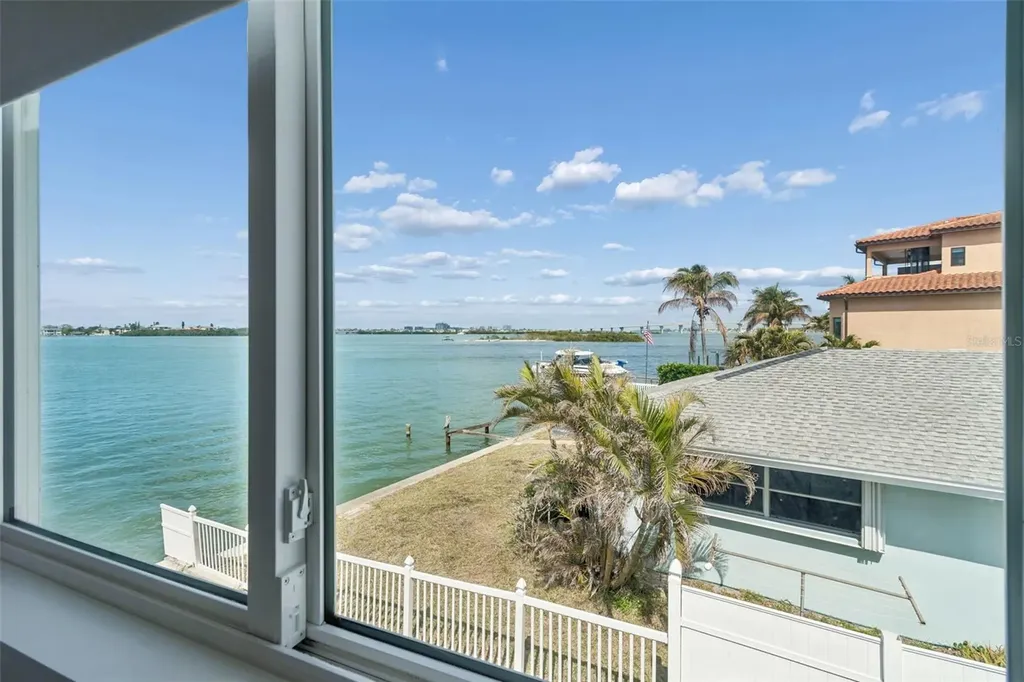 478 Harbor Drive N Indian Rocks Beach FL 33785