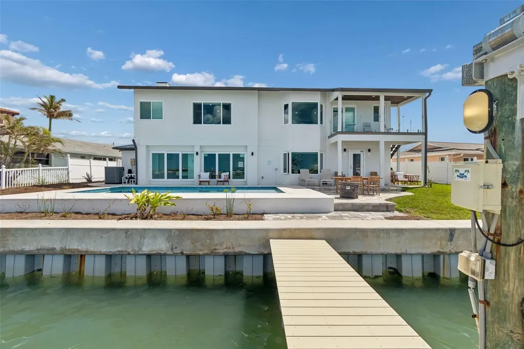 478 Harbor Drive N Indian Rocks Beach FL 33785