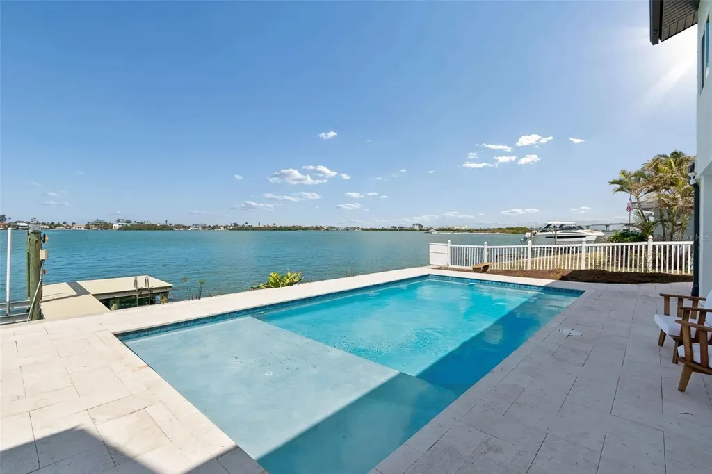 478 Harbor Drive N Indian Rocks Beach FL 33785