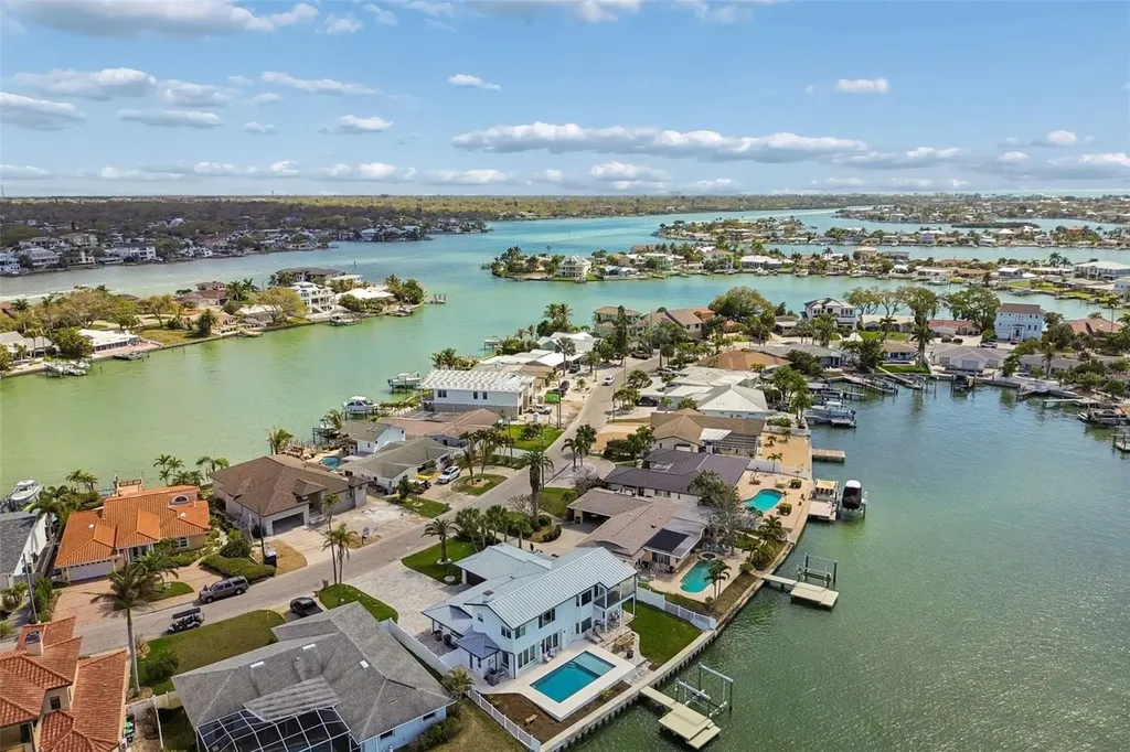 478 Harbor Drive N Indian Rocks Beach FL 33785