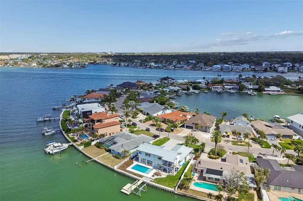 478 Harbor Drive N Indian Rocks Beach FL 33785