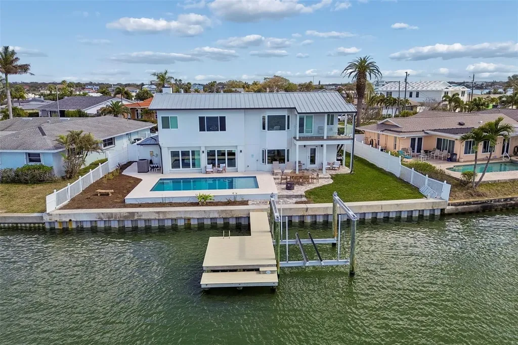 478 Harbor Drive N Indian Rocks Beach FL 33785