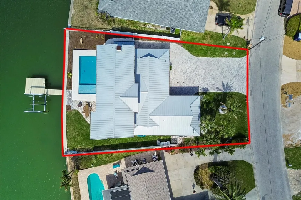 478 Harbor Drive N Indian Rocks Beach FL 33785