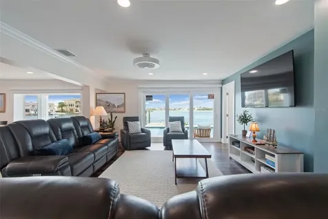 478 Harbor Drive N Indian Rocks Beach FL 33785
