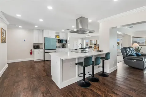 478 Harbor Drive N Indian Rocks Beach FL 33785