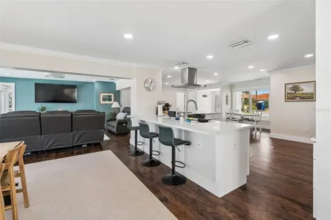 478 Harbor Drive N Indian Rocks Beach FL 33785