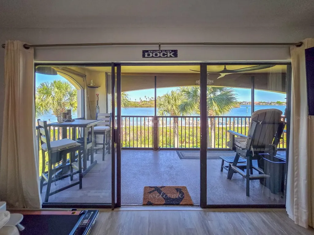 460 Bouchelle Drive New Smyrna Beach FL 32169