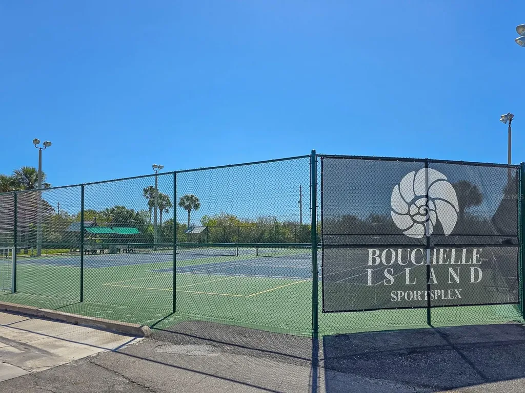 460 Bouchelle Drive New Smyrna Beach FL 32169