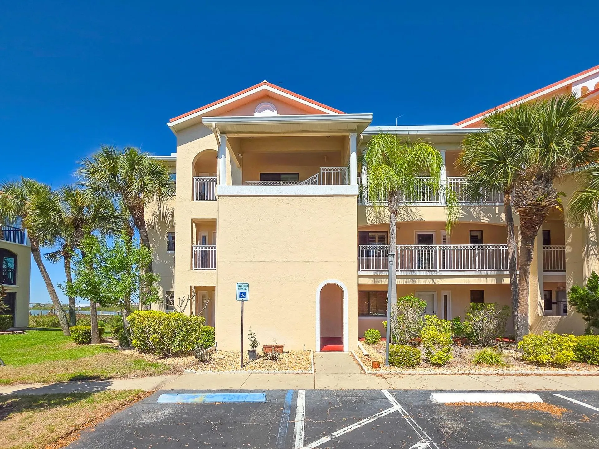 460 Bouchelle Drive New Smyrna Beach FL 32169