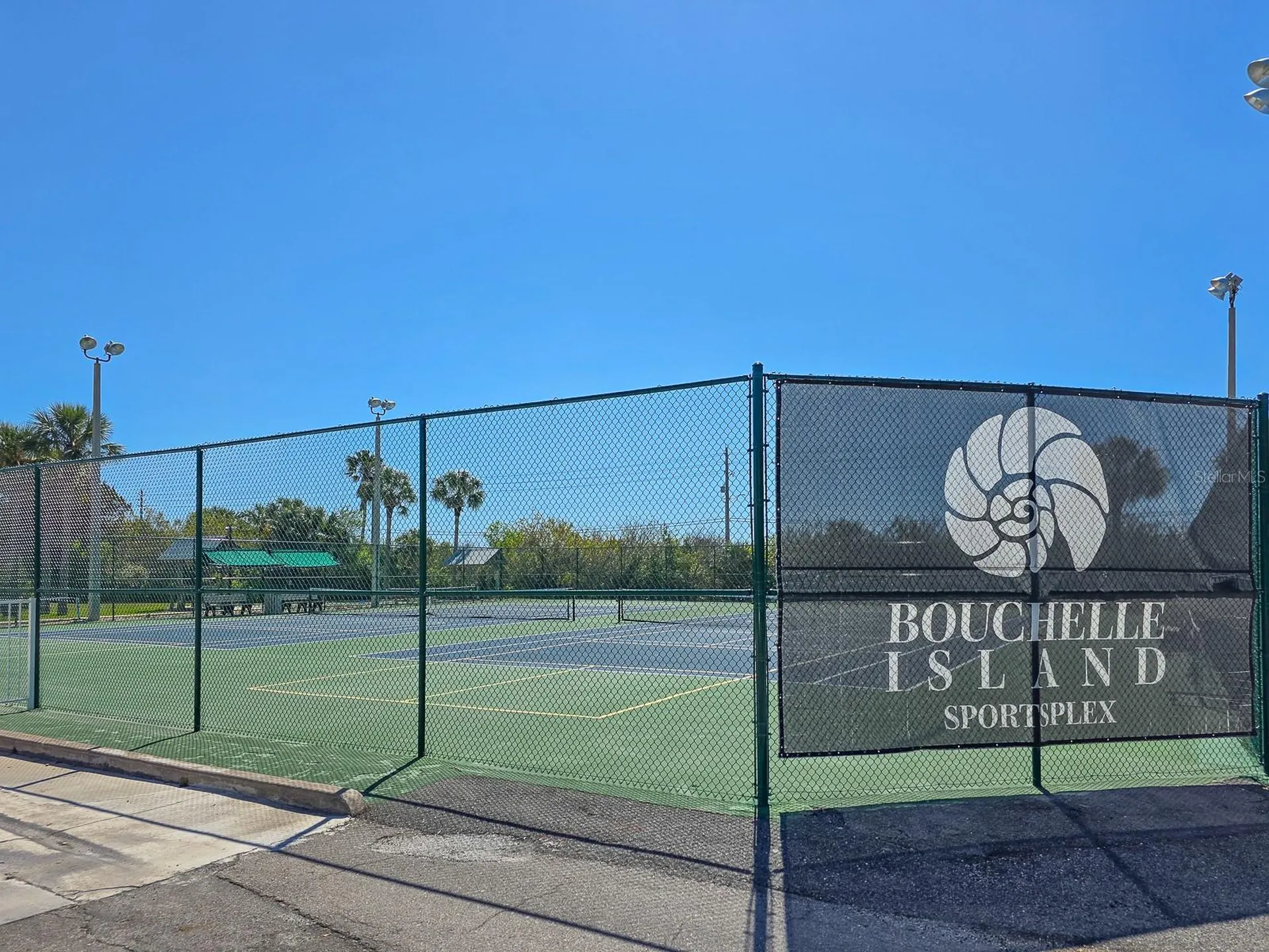 460 Bouchelle Drive New Smyrna Beach FL 32169