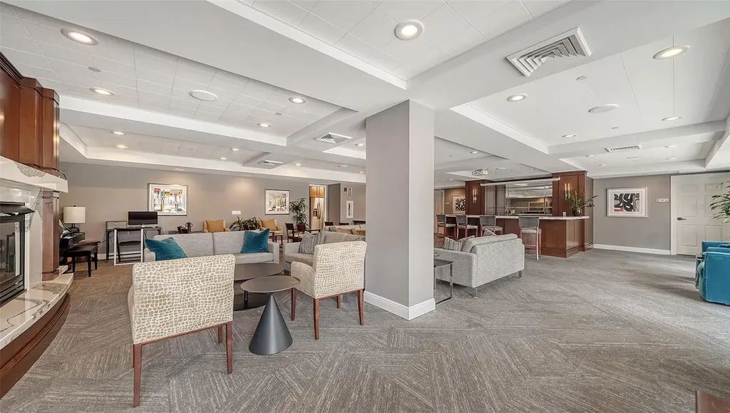 100 Central Avenue Sarasota FL 34236