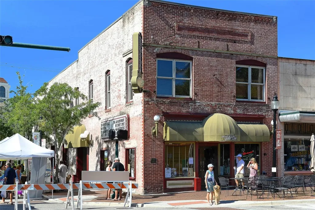 100 Central Avenue Sarasota FL 34236